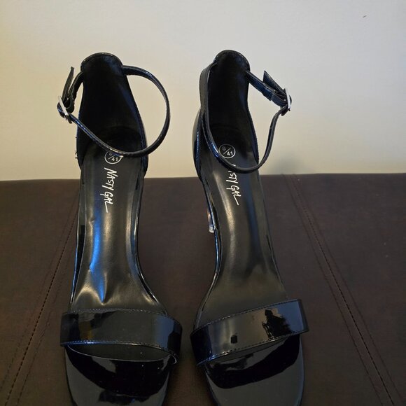 Nasty Girl Heart Heel - Picture 2 of 5